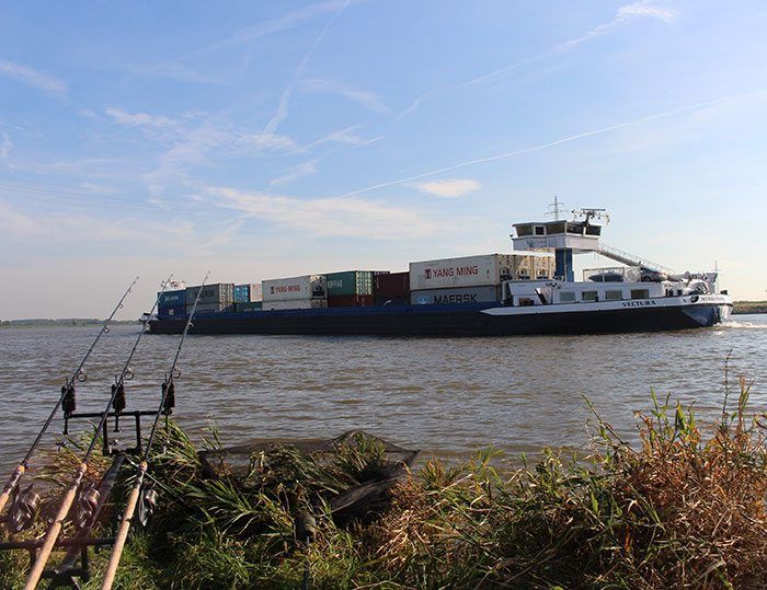 Voldoening en avontuur, dat is waar Thimon naar zoekt in zijn visserij.