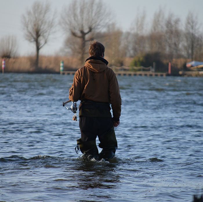 PVA zakjes... enkel bij lage watertemperaturen en een beperkte activiteit van witvis.